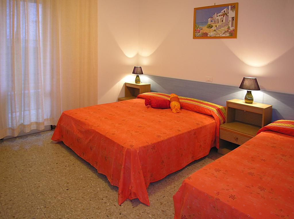 Apartment Dora *